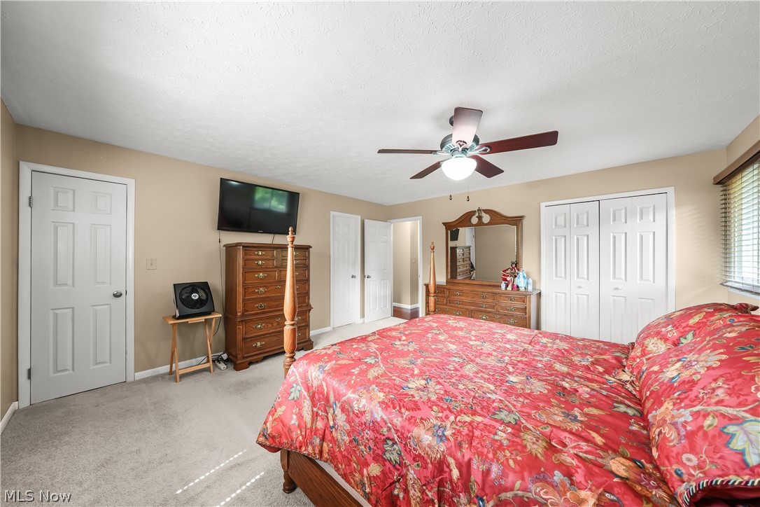 4781 N Hillary Oval Richmond Heights OH 44143
