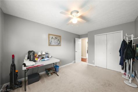 4781 N Hillary Oval Richmond Heights OH 44143
