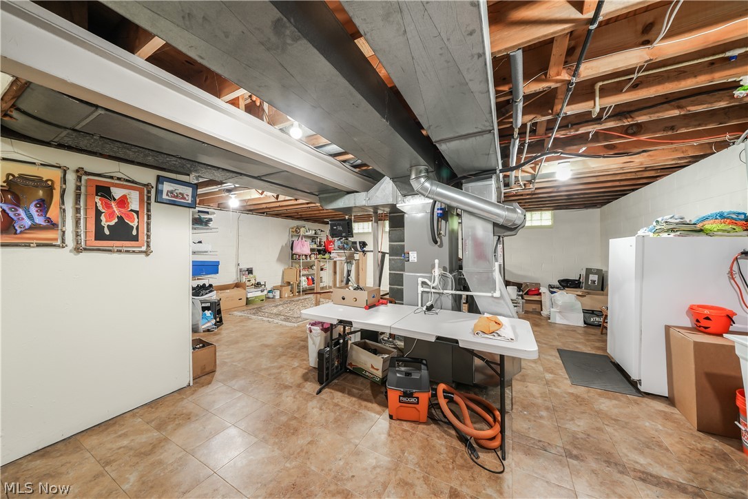 4781 N Hillary Oval Richmond Heights OH 44143