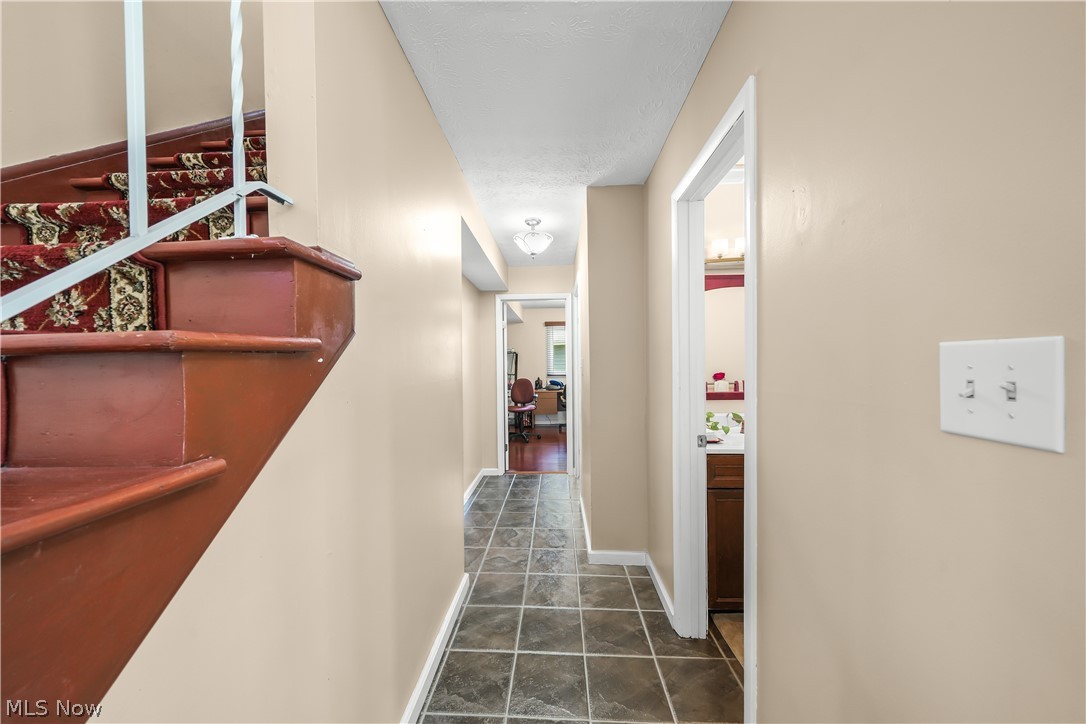 4781 N Hillary Oval Richmond Heights OH 44143