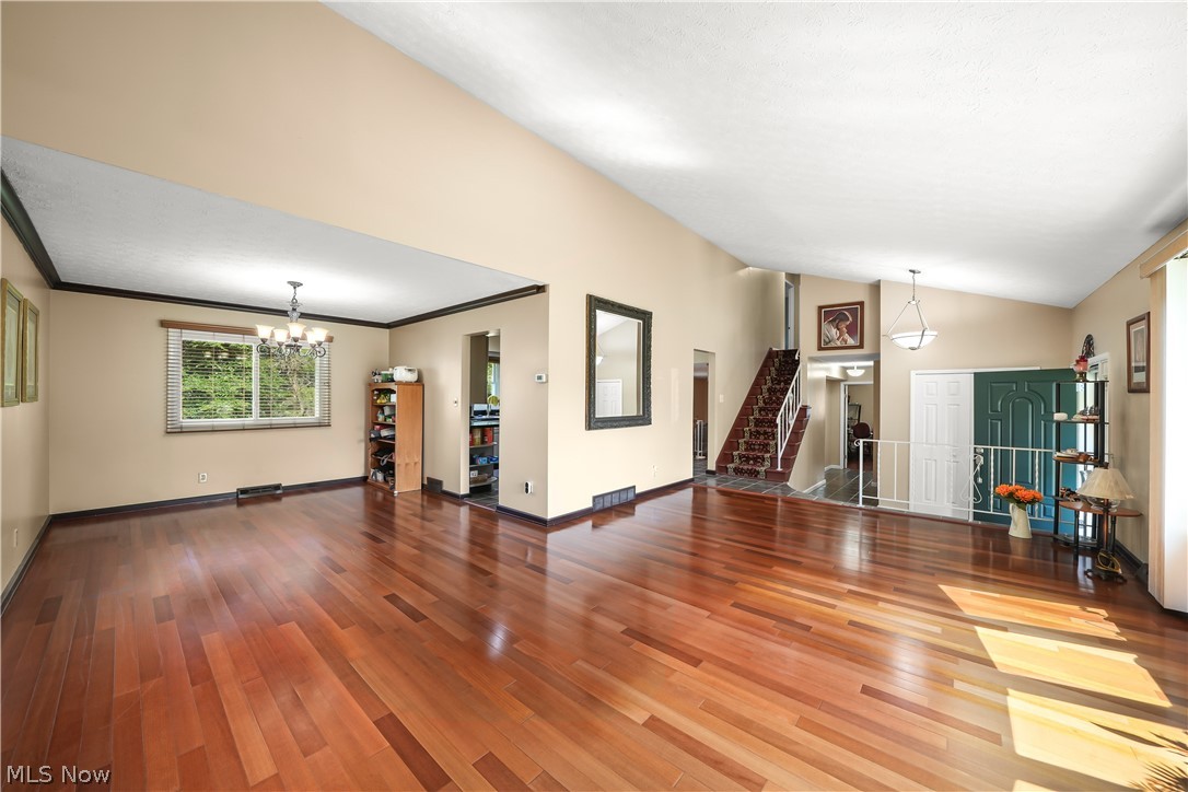 4781 N Hillary Oval Richmond Heights OH 44143