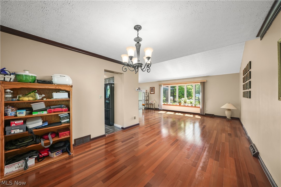 4781 N Hillary Oval Richmond Heights OH 44143