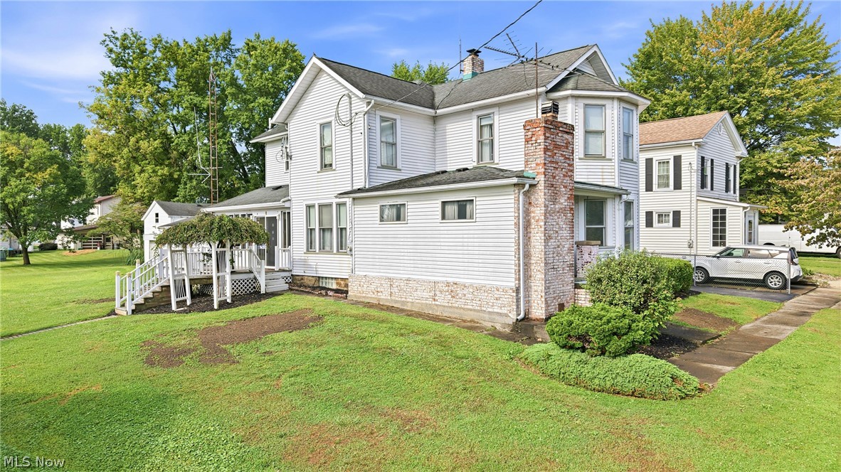 30 E Liberty Street Newton Falls OH 44444
