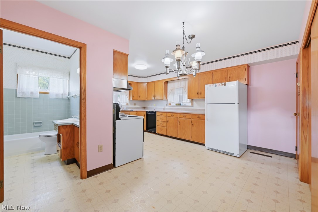 30 E Liberty Street Newton Falls OH 44444