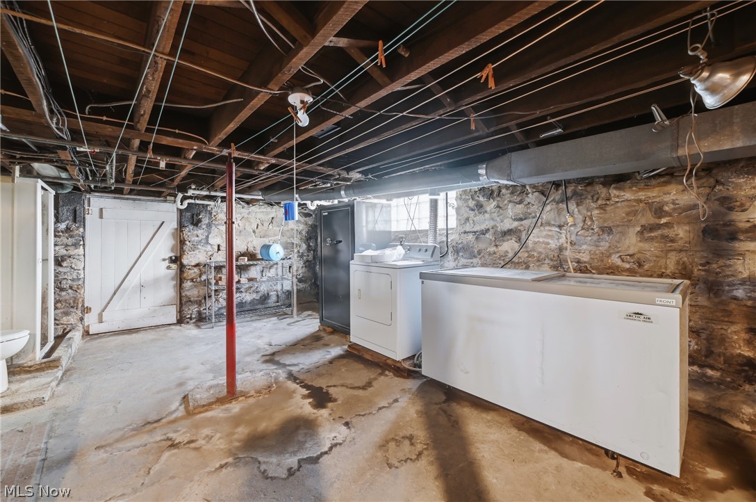 30 E Liberty Street Newton Falls OH 44444