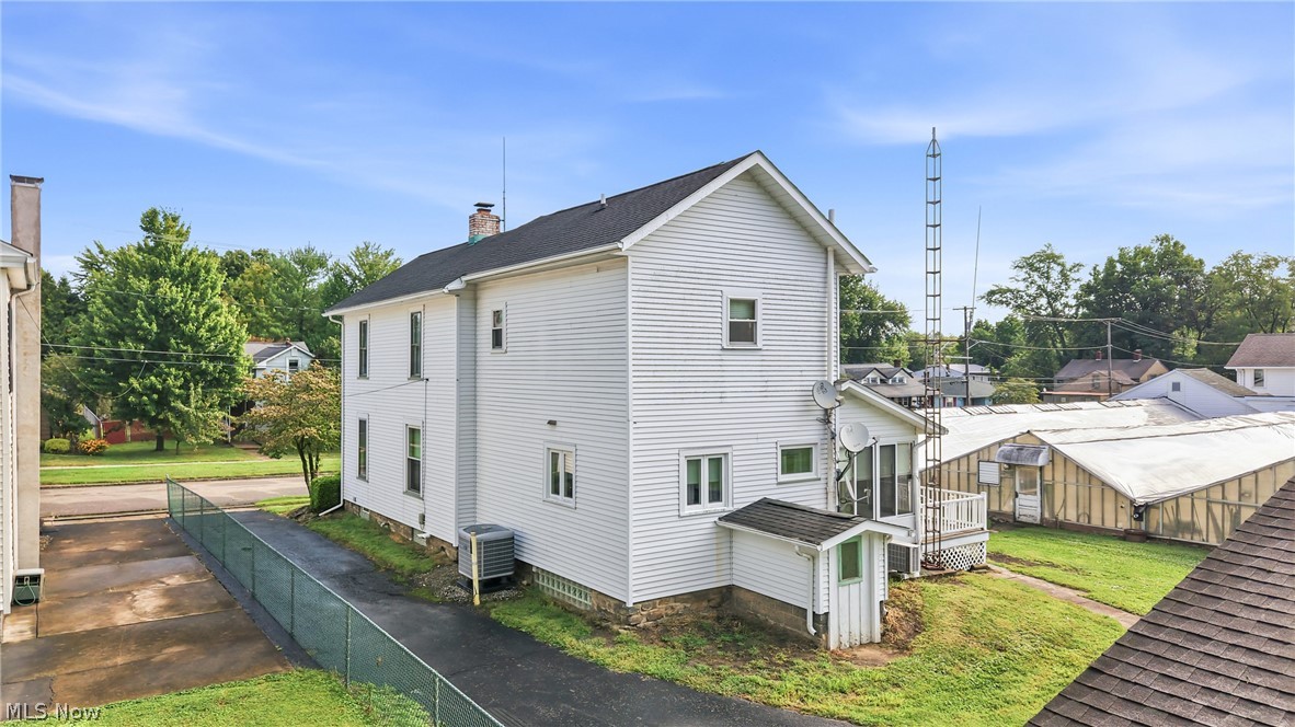 30 E Liberty Street Newton Falls OH 44444