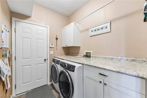 31904 Fieldstone Circle Avon Lake OH 44012