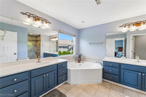 31904 Fieldstone Circle Avon Lake OH 44012