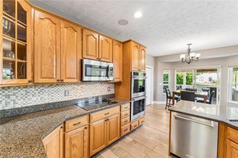 31904 Fieldstone Circle Avon Lake OH 44012