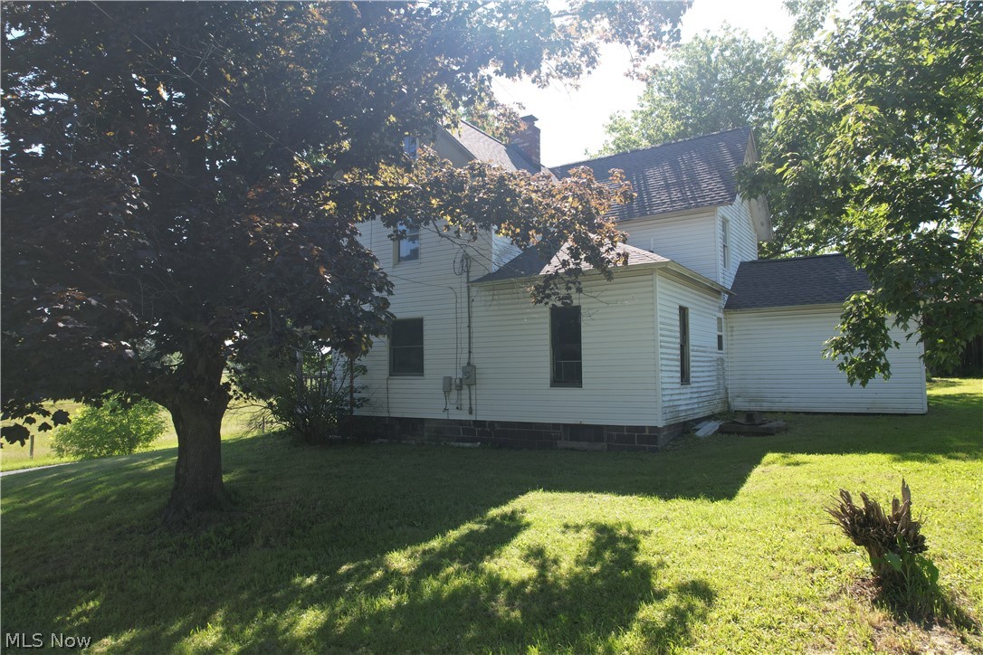 15760 N Palmyra Road Diamond OH 44429