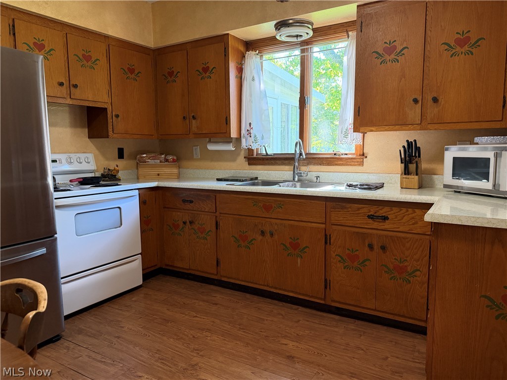 15760 N Palmyra Road Diamond OH 44429