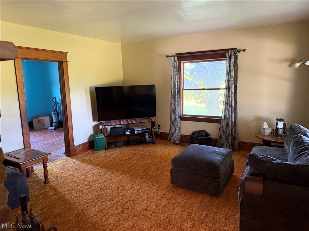 15760 N Palmyra Road Diamond OH 44429
