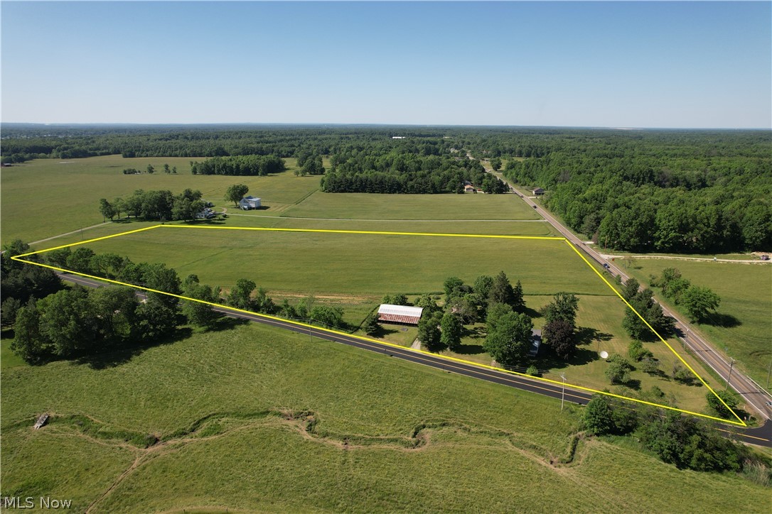 15760 N Palmyra Road Diamond OH 44429
