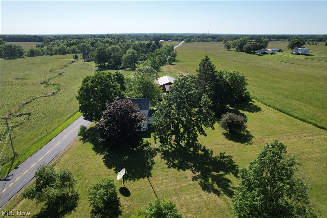 15760 N Palmyra Road Diamond OH 44429