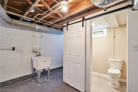 16603 Talford Avenue Cleveland OH 44128