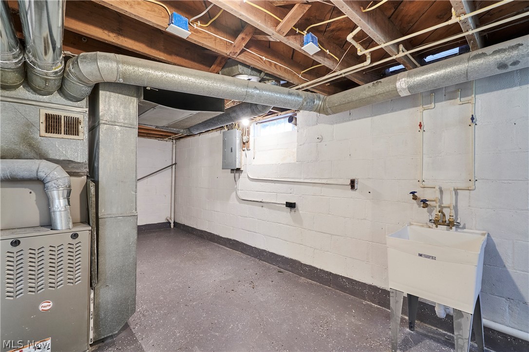 16603 Talford Avenue Cleveland OH 44128