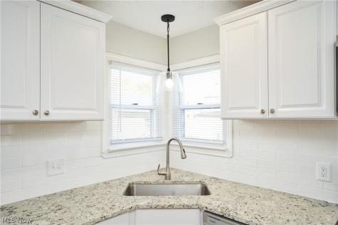 16603 Talford Avenue Cleveland OH 44128