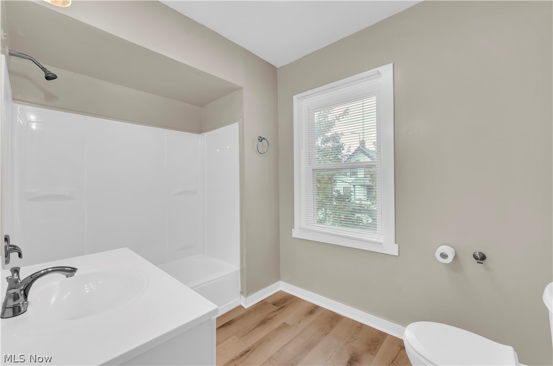 13705 6th Avenue East Cleveland OH 44112