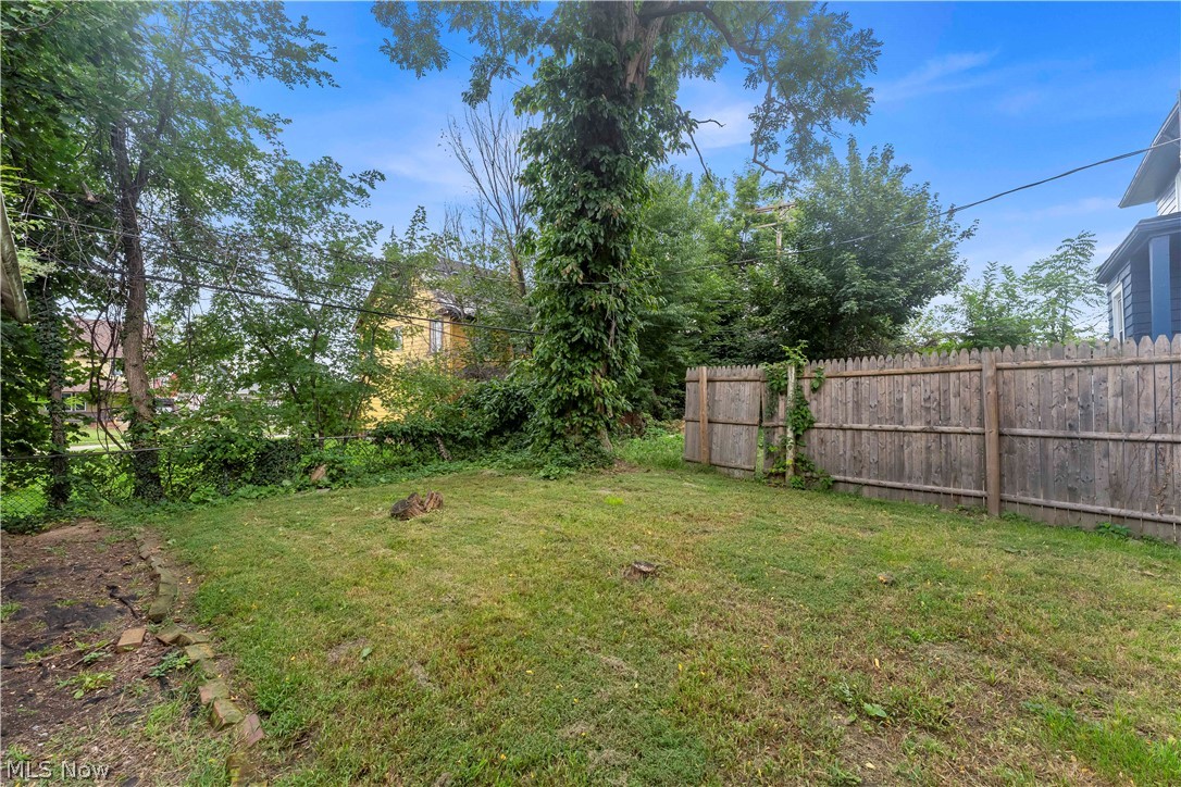13705 6th Avenue East Cleveland OH 44112