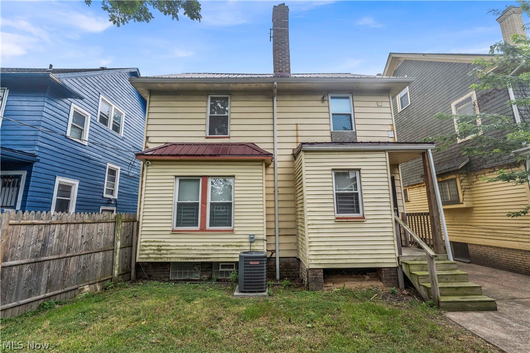 13705 6th Avenue East Cleveland OH 44112