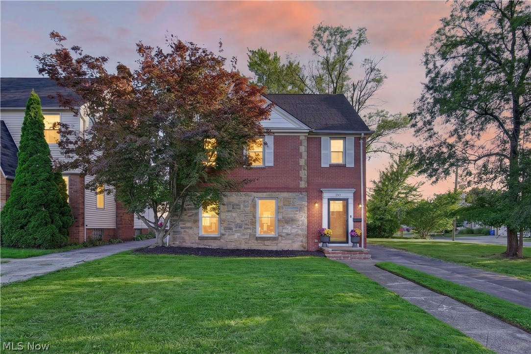 3582 Raymont Boulevard University Heights OH 44118
