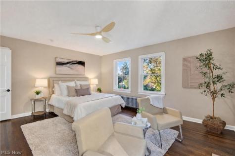 3582 Raymont Boulevard University Heights OH 44118
