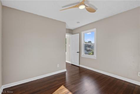 3582 Raymont Boulevard University Heights OH 44118