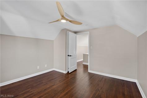 3582 Raymont Boulevard University Heights OH 44118