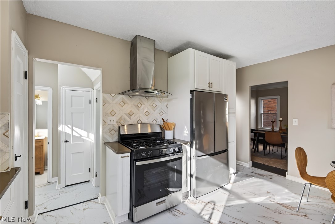 3582 Raymont Boulevard University Heights OH 44118