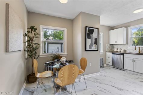 3582 Raymont Boulevard University Heights OH 44118