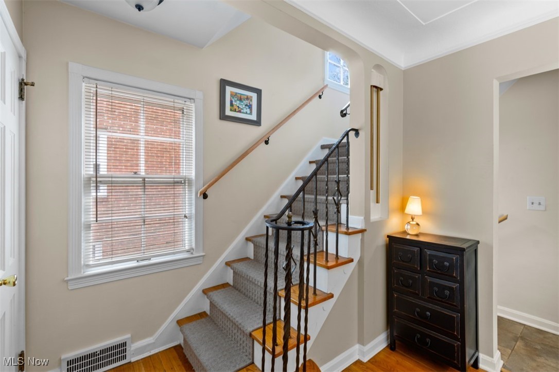 2700 Edgehill Road Cleveland Heights OH 44106