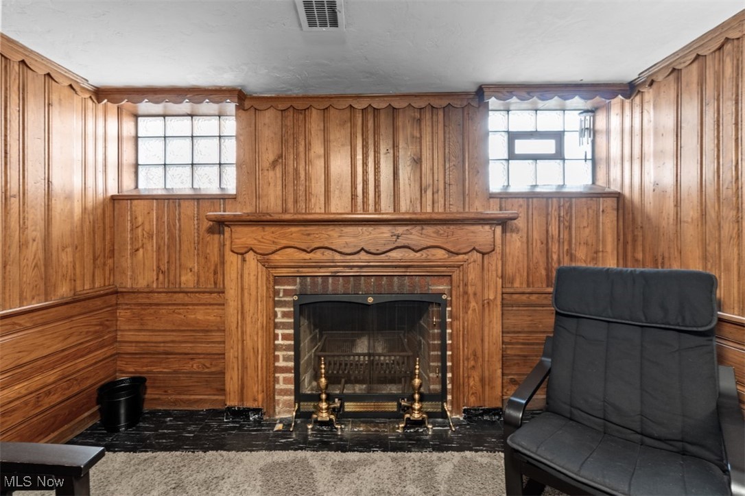 2700 Edgehill Road Cleveland Heights OH 44106