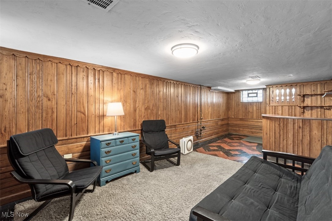 2700 Edgehill Road Cleveland Heights OH 44106