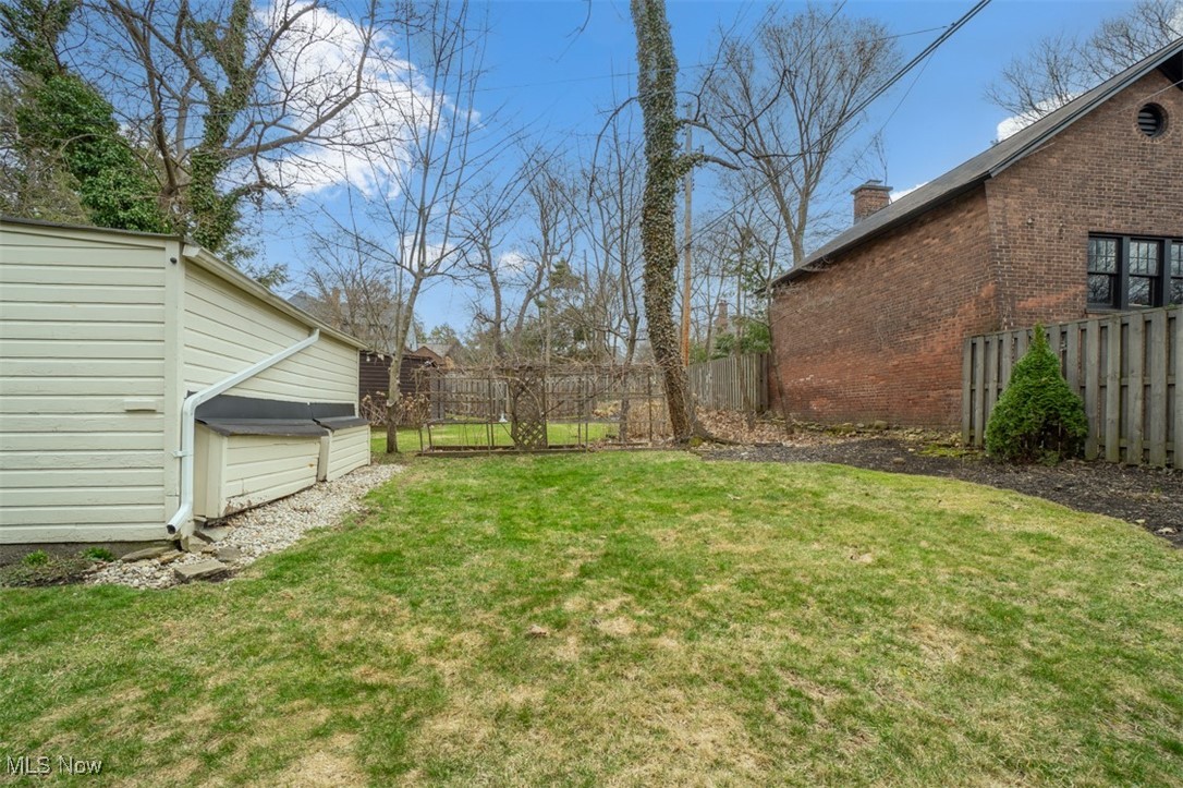 2700 Edgehill Road Cleveland Heights OH 44106