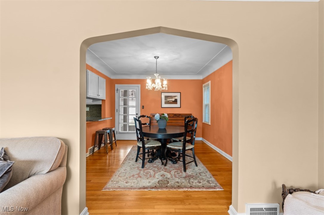 2700 Edgehill Road Cleveland Heights OH 44106