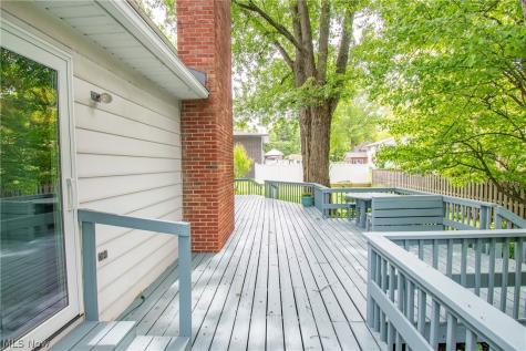 300 Tanglewood Trail Wadsworth OH 44281