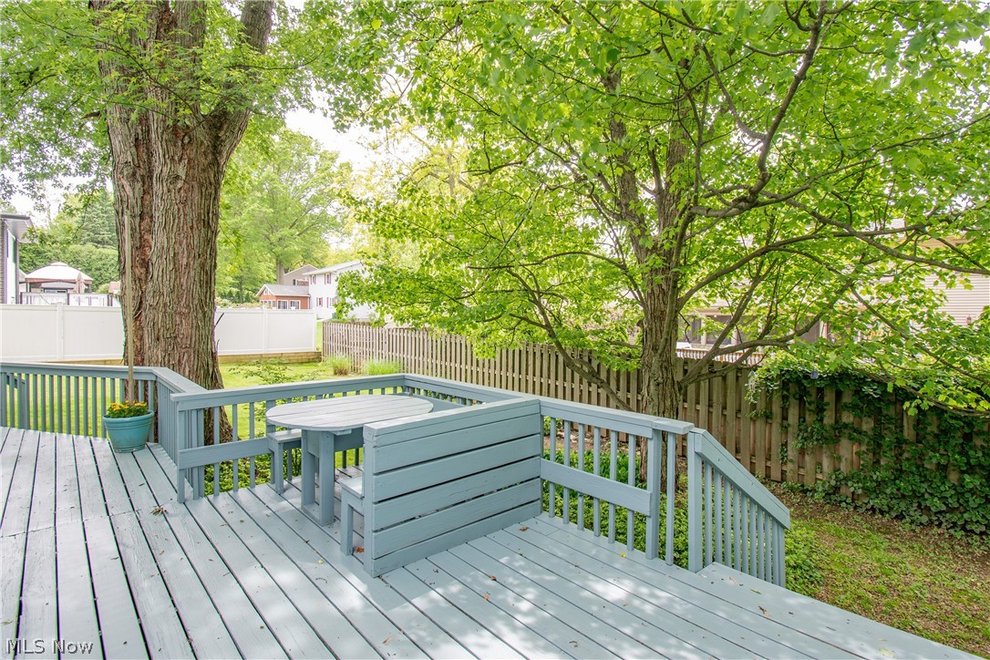 300 Tanglewood Trail Wadsworth OH 44281