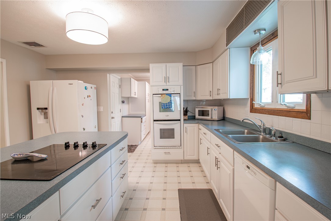 300 Tanglewood Trail Wadsworth OH 44281