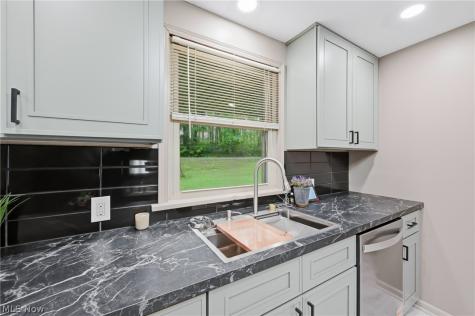 5452 W Webb Road Youngstown OH 44515