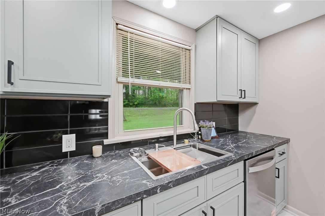 5452 W Webb Road Youngstown OH 44515