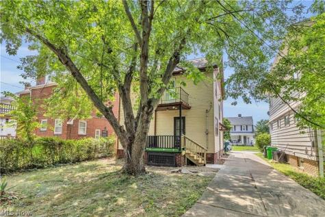 11205 Langton Avenue Garfield Heights OH 44125