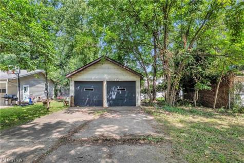 11205 Langton Avenue Garfield Heights OH 44125