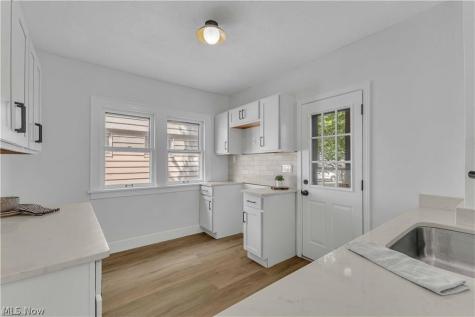 11205 Langton Avenue Garfield Heights OH 44125