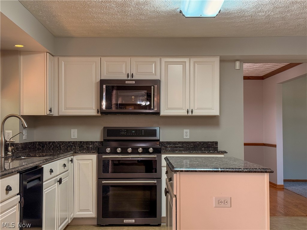 4730 Squire Drive Sagamore Hills OH 44067