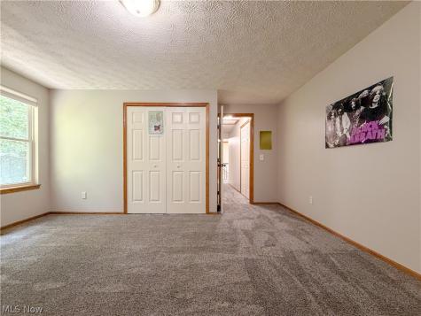 4730 Squire Drive Sagamore Hills OH 44067