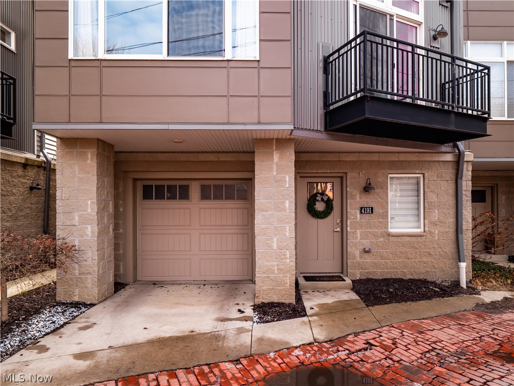 4191 Lorain Court Cleveland OH 44113