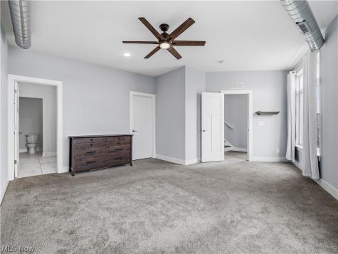 4191 Lorain Court Cleveland OH 44113