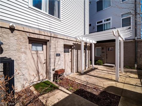 4191 Lorain Court Cleveland OH 44113