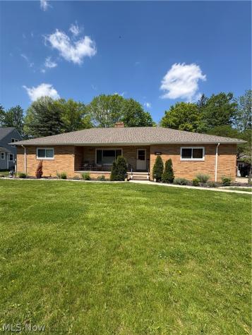 5646 Onaway Oval Parma OH 44130