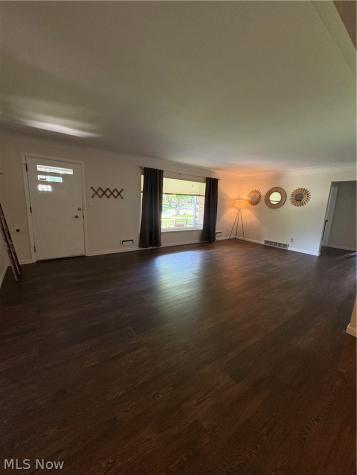 5646 Onaway Oval Parma OH 44130